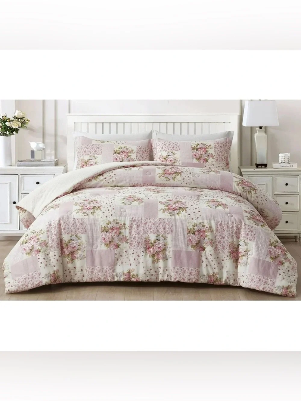 Floral Patchwork Pink Queen 3 pieceQuilted Comforter Set